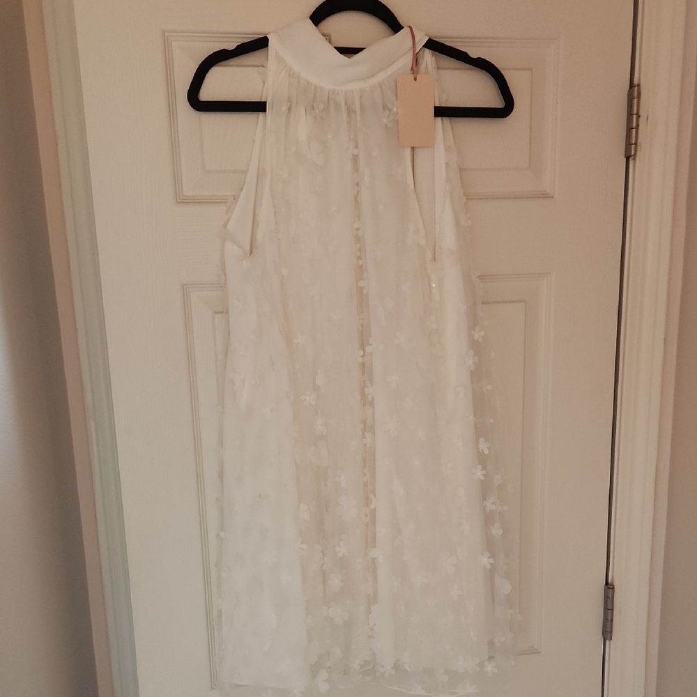 Entro White Sleeveless Mini Dress